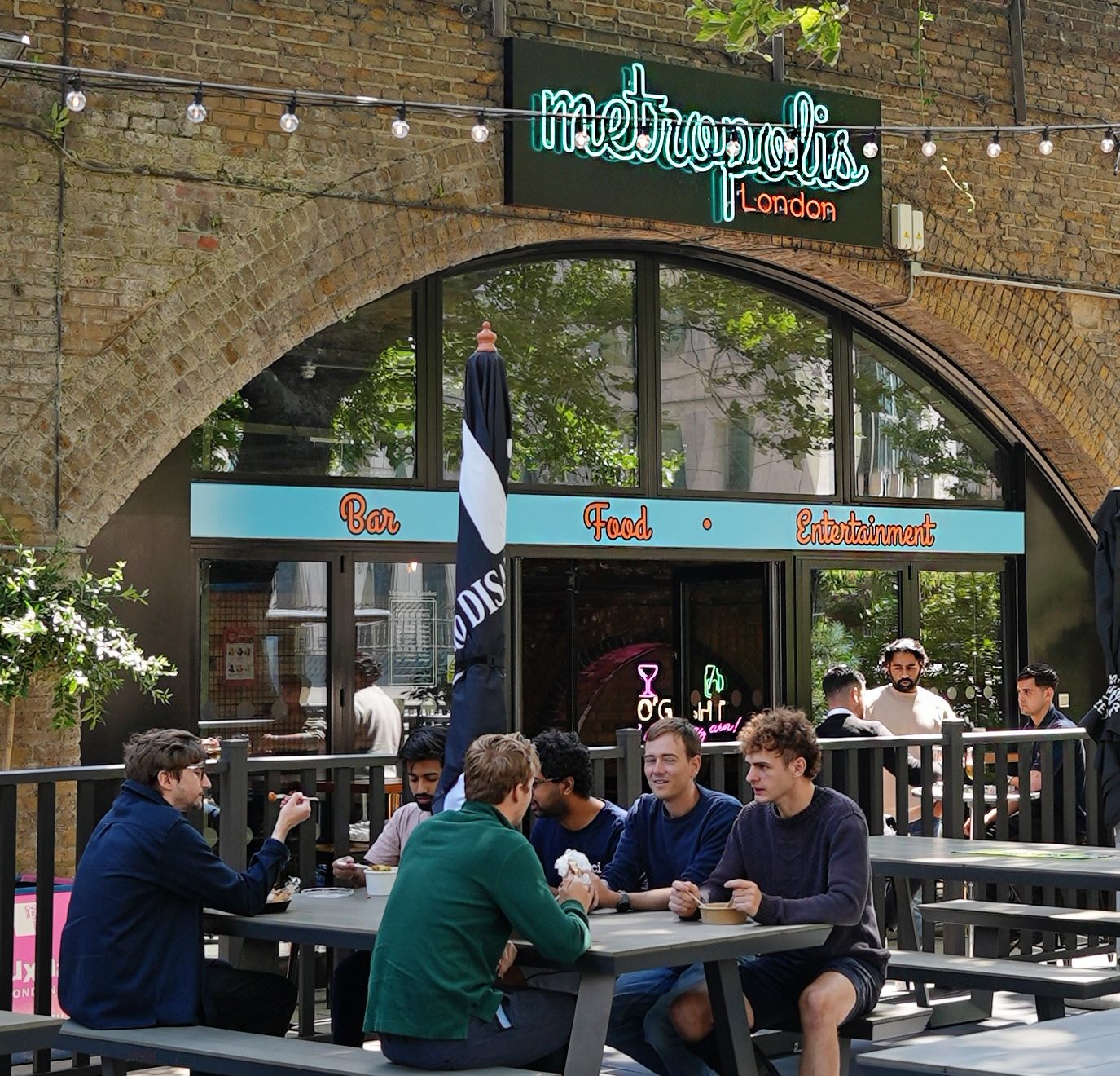Metropolis Food Hall