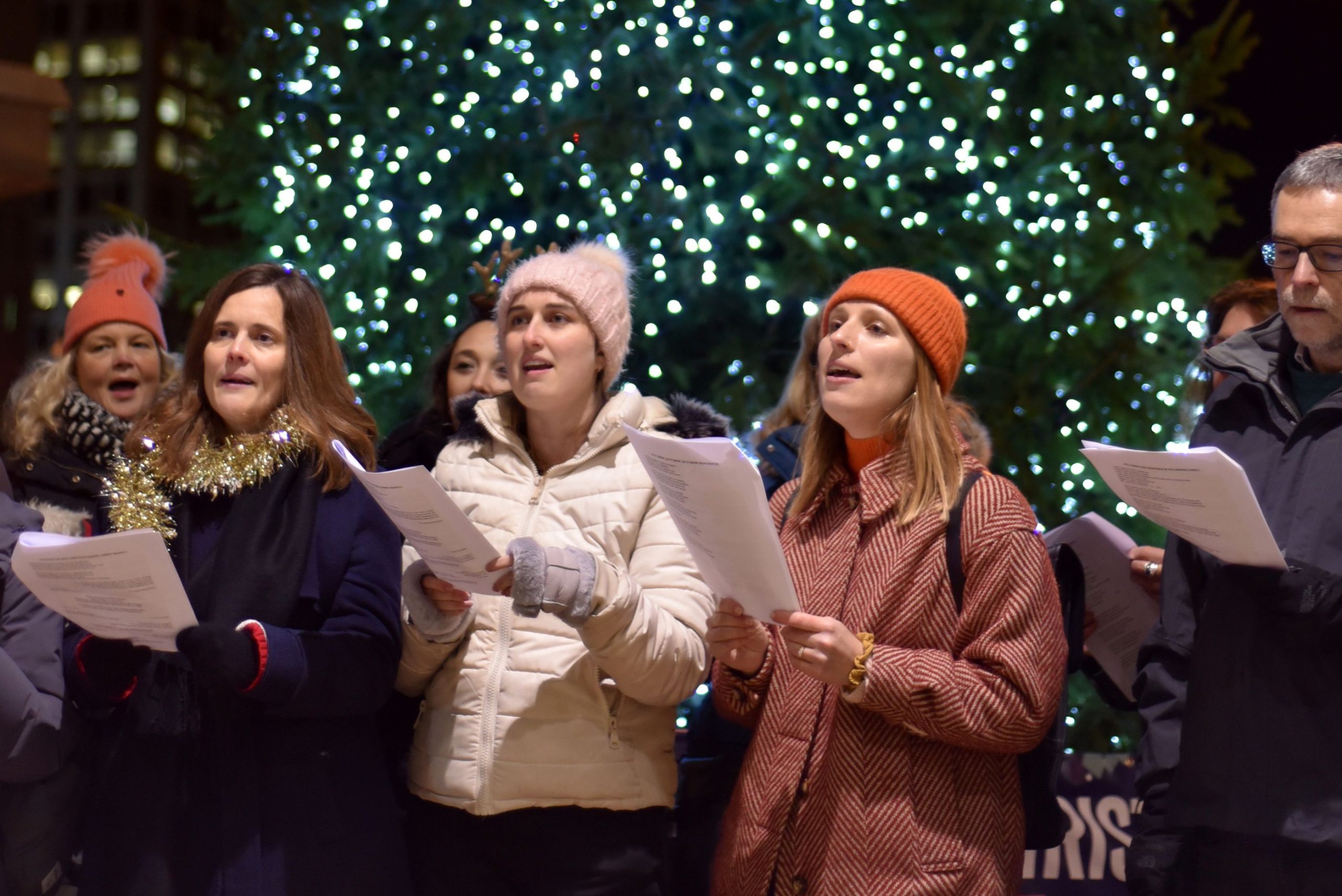 Christmas Tree Light Switch-On